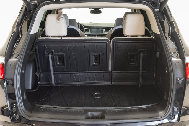 Used 2023 Buick Enclave Essence w/ Sport Touring Edition FWD image 34