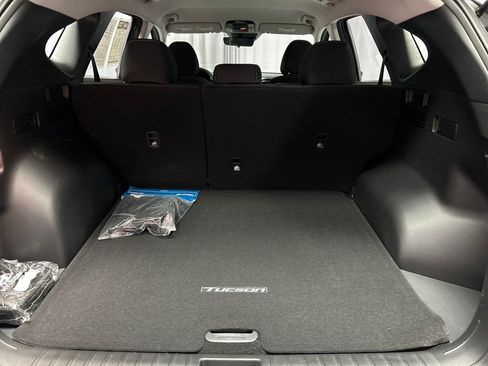 Used 2023 Hyundai Tucson SE image 21