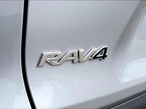 Certified 2024 Toyota RAV4 XLE FWD image 27