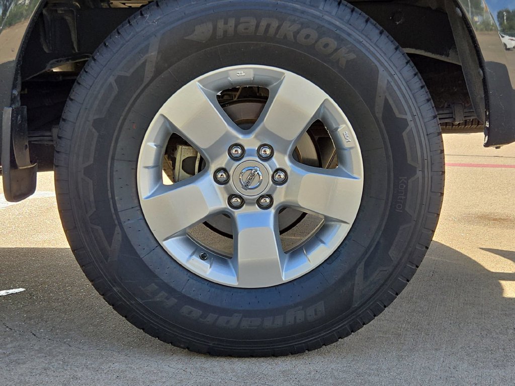 Used 2013 Nissan Frontier SV RWD image 12