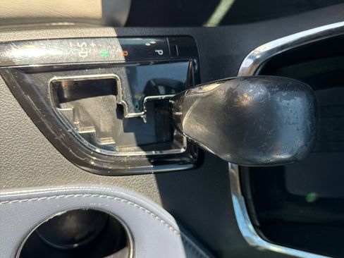 Used 2015 Toyota Avalon XLE Touring image 22