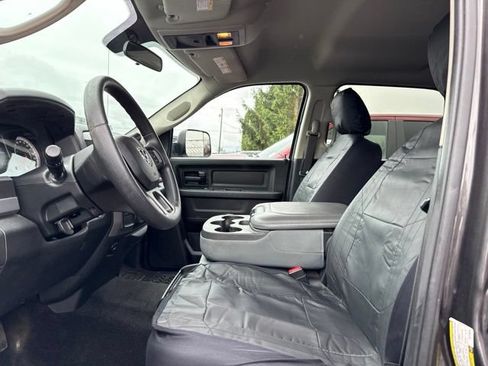 Used 2018 RAM 2500 Tradesman w/ Chrome Appearance Group AWD/4WD image 6