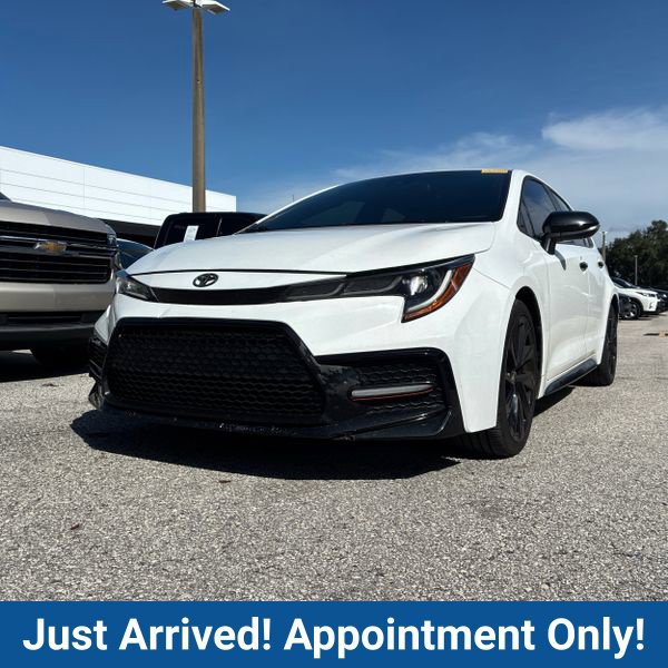 Used 2022 Toyota Corolla SE FWD image 2