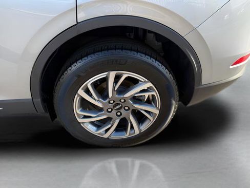 Used 2023 Lincoln Corsair AWD w/ Equipment Group 101A image 18