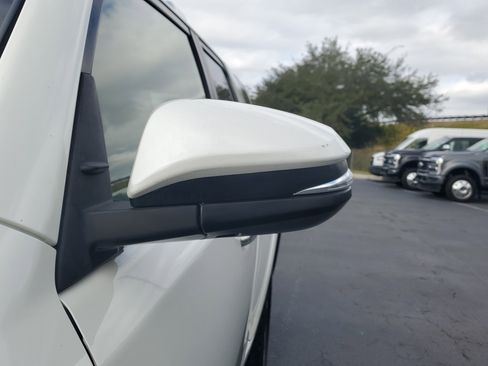 Used 2018 Toyota 4Runner Limited image 4