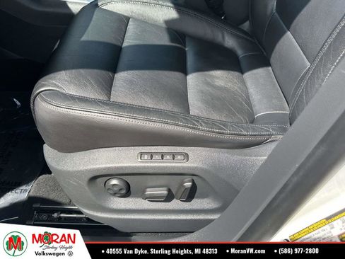 Used 2016 Volkswagen Tiguan SEL FWD image 21