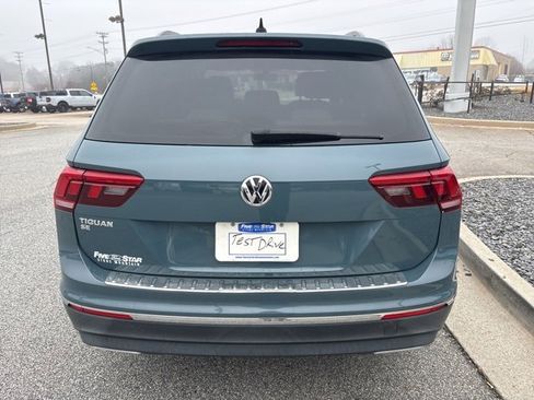 Used 2021 Volkswagen Tiguan SE image 7
