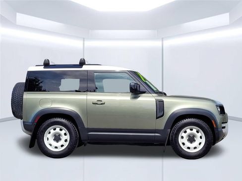 Used 2022 Land Rover Defender 90 AWD/4WD image 3