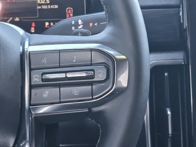 Used 2025 GMC Acadia Elevation w/ Elevation Premium Package FWD image 28