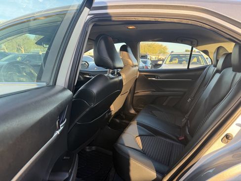 Used 2021 Toyota Camry SE image 24