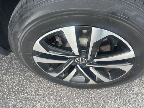 Used 2023 Volkswagen Tiguan S FWD image 21