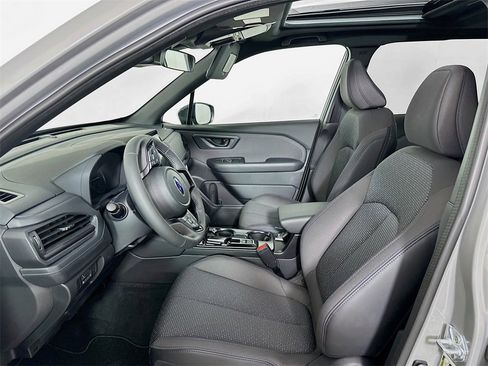 Used 2026 Subaru Forester Premium w/ Base/Premium Package image 8