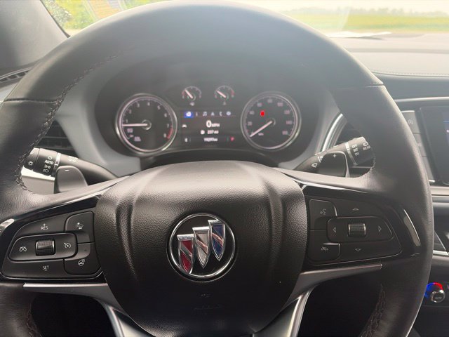 Used 2024 Buick Enclave Essence AWD/4WD image 16