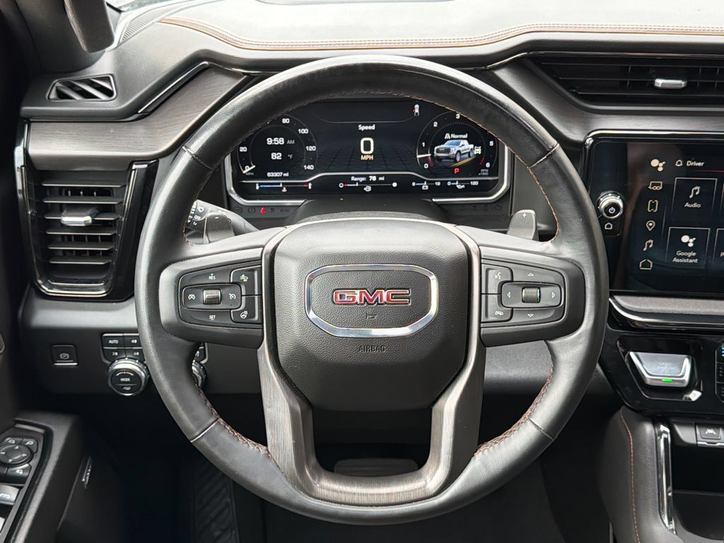 Used 2023 GMC Sierra 1500 AT4 w/ Technology Package AWD/4WD image 14