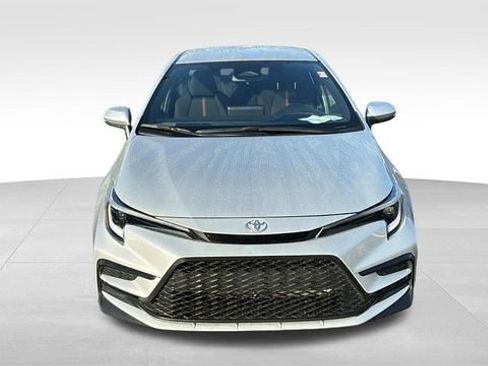 Used 2025 Toyota Corolla SE FWD image 7
