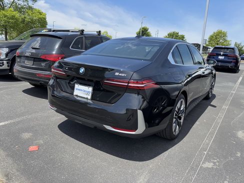 Certified 2026 BMW 540i xDrive AWD/4WD image 23