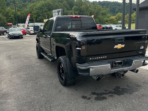 Used 2015 Chevrolet Silverado 2500 LTZ w/ LTZ Plus Package AWD/4WD image 7