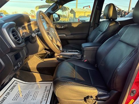 Used 2019 Toyota Tacoma 4x4 Double Cab image 9