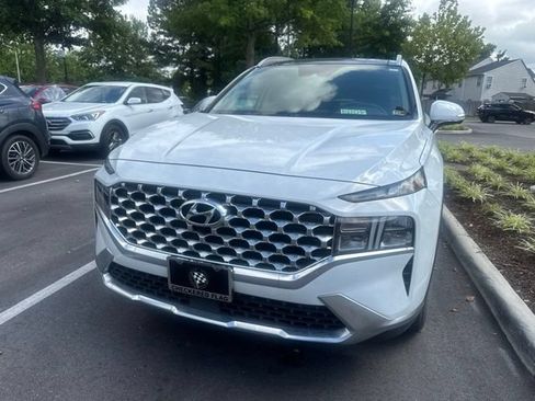 Used 2023 Hyundai Santa Fe SEL w/ Premium Package FWD image 4