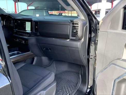 Used 2024 Chevrolet Silverado 1500 LT Trail Boss image 19