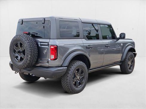 New 2025 Ford Bronco Big Bend w/ Black Diamond Package image 2