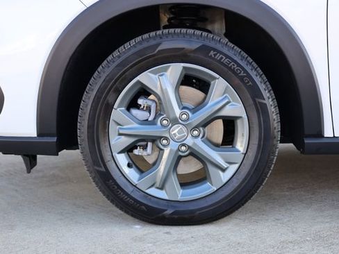 New 2026 Honda HR-V LX image 9