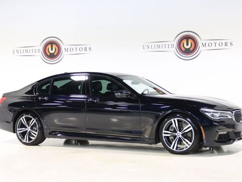 Used 2019 BMW 750i RWD image 6