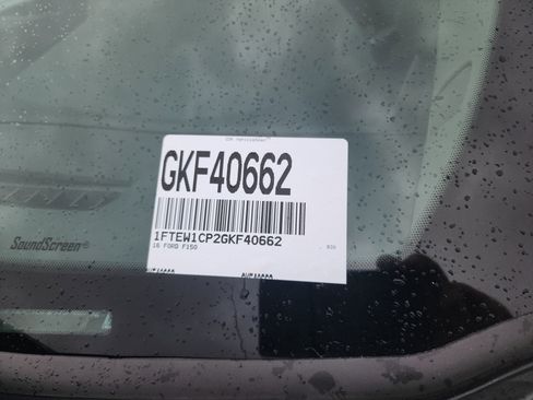 Used 2016 Ford F150 XLT w/ Equipment Group 302A Luxury image 12