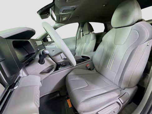 Used 2026 Hyundai Elantra Sport w/ Cargo Package FWD image 13