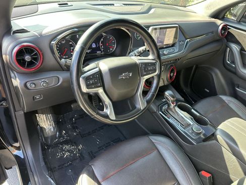 Used 2019 Chevrolet Blazer RS image 2