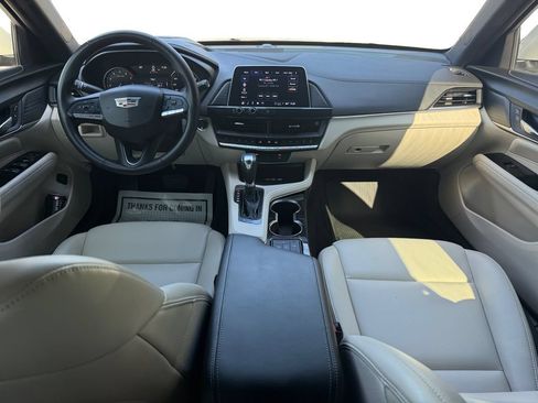 Used 2023 Cadillac CT4 Luxury RWD image 10