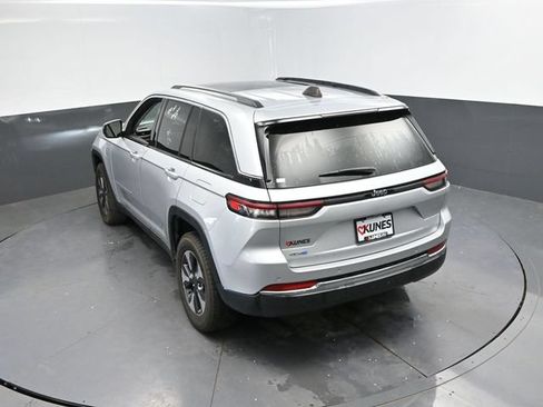 Used 2024 Jeep Grand Cherokee Limited 4xe AWD/4WD image 46