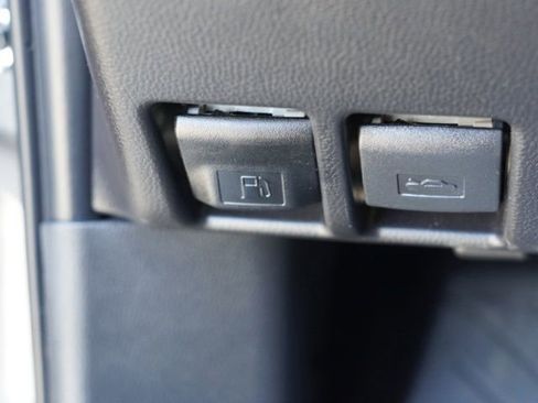 Certified 2025 Toyota RAV4 LE FWD image 18