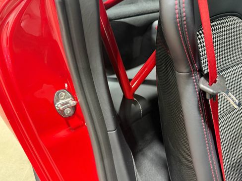 Used 2018 Porsche 911 GT2 RS RWD image 58