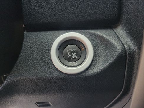Used 2013 RAM 1500 R/T w/ Convenience Group RWD image 19
