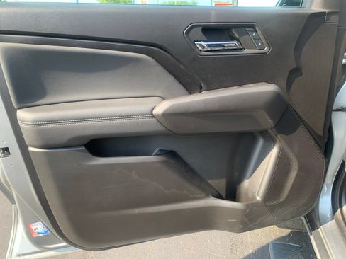 Used 2024 Chevrolet Colorado LT w/ LT Convenience Package III AWD/4WD image 33