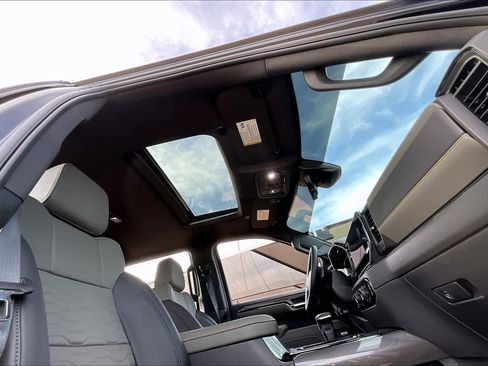 Certified 2025 Chevrolet Silverado 1500 ZR2 w/ Technology Package image 14