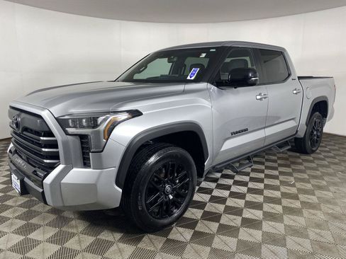 Used 2025 Toyota Tundra Limited AWD/4WD image 3