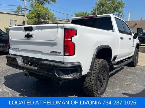 Certified 2026 Chevrolet Silverado 2500 ZR2 AWD/4WD image 3