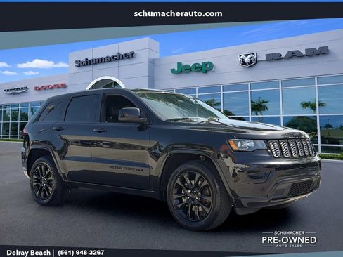 Used 2021 Jeep Grand Cherokee Laredo X RWD image 1