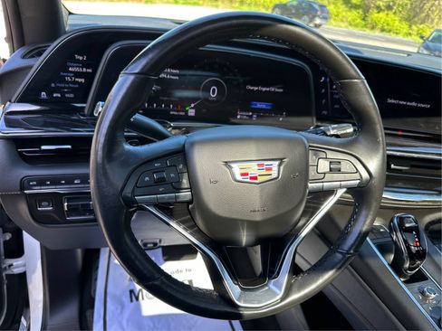 Certified 2023 Cadillac Escalade Sport AWD/4WD image 19