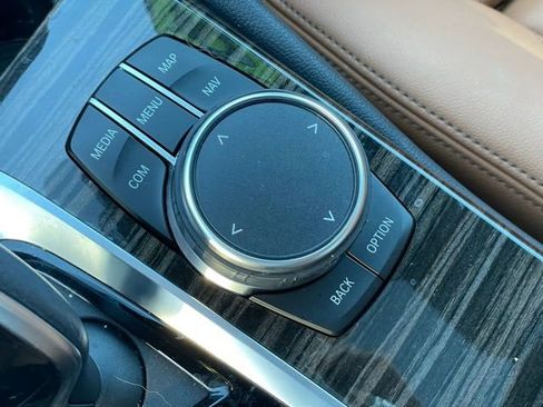 Certified 2023 BMW 540i xDrive w/ Convenience Package image 25