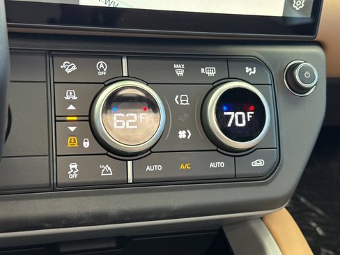Used 2026 Land Rover Defender 130 X AWD/4WD image 21