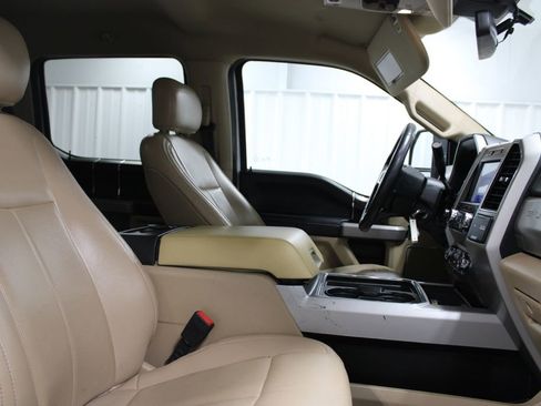 Used 2021 Ford F250 Lariat image 23