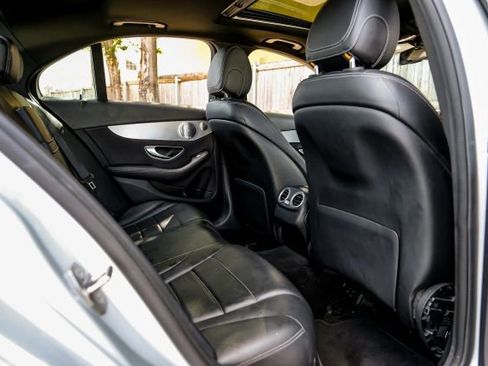 Used 2020 Mercedes-Benz C 300 Sedan image 32