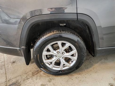 Used 2022 Jeep Grand Cherokee L Limited w/ MOPAR Finishing Package image 44