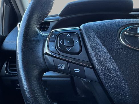 Used 2018 Toyota Avalon XLE image 23