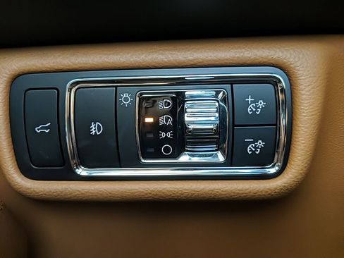 Certified 2023 Lincoln Aviator Black Label w/ Class IV Trailer Tow Package image 24