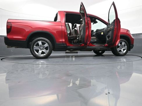 Certified 2025 Honda Ridgeline RTL image 47