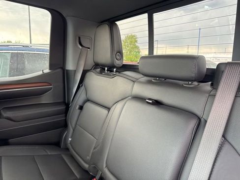 Used 2024 GMC Sierra 1500 Denali w/ Denali Reserve Package AWD/4WD image 12